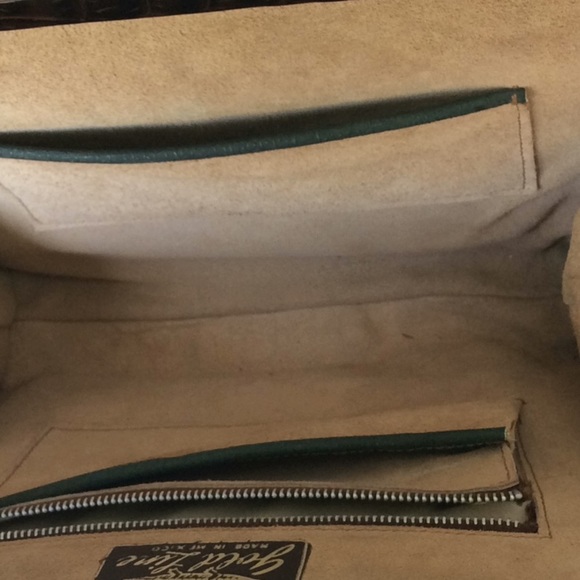 Alligator Leather Vintage Handbag - Picture 3 of 8